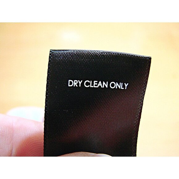 Torrid Sleeveless Flowy Blouse Top Sz 1 Pink Black Tie Dye Key Hole Gold Jewels - Picture 11 of 12